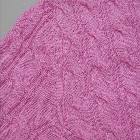 CHICJOC 100% Pure Cashmere Cable-Knit Crewneck Sweater - Picture 9 of 11